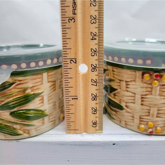 Temptations by Tara old world green 6 oz. Ramekins with plastic lids- set of two - Picture 4 of 5